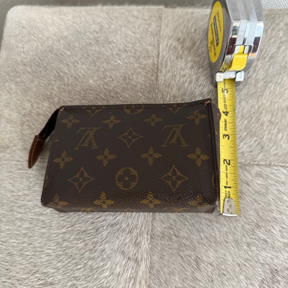 LV LOUIS VUITTON MONOGRAM POUCH POCHETTE MAKEUP TOILETRY 15 - Picture 11 of 14